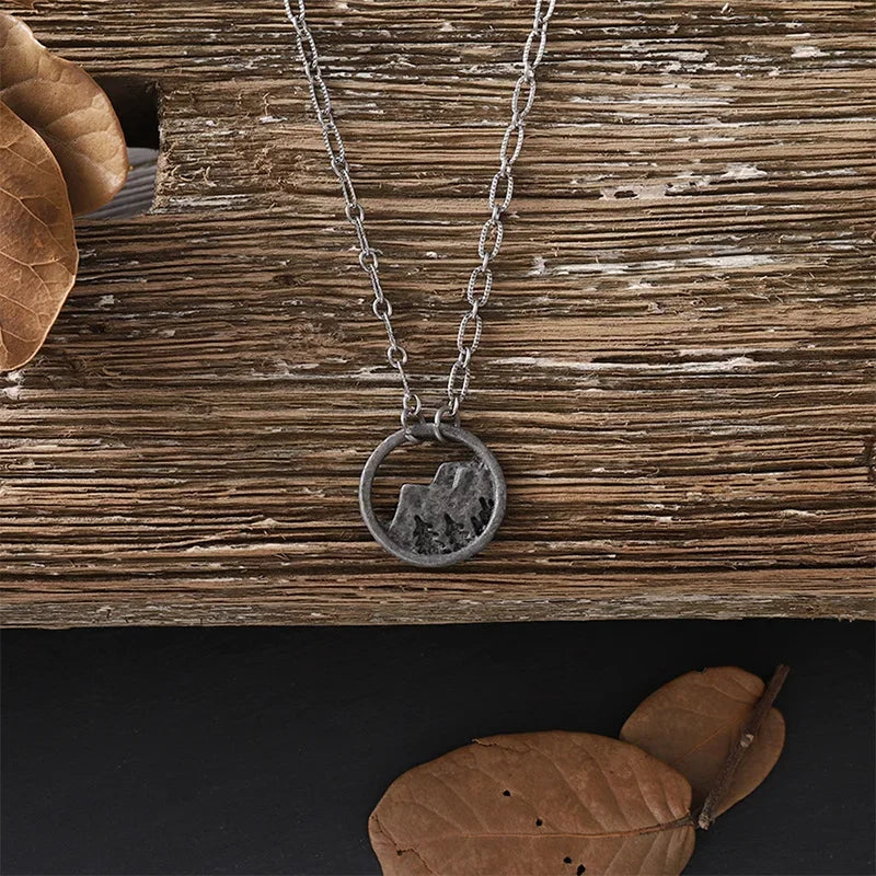 Vintage Mountain Forest Pine Tree Necklace Women Charming Geometric Design Fashion Camping Jewelry Necklaces Travel Souvenir